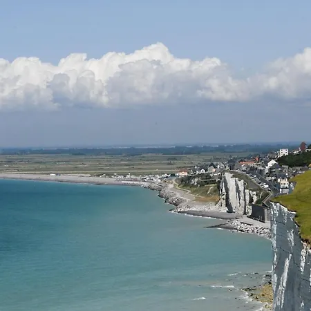 La Précieuse En Front De