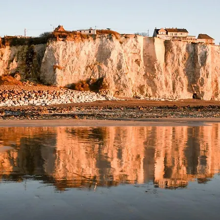 La Précieuse En Front De Appartamento *